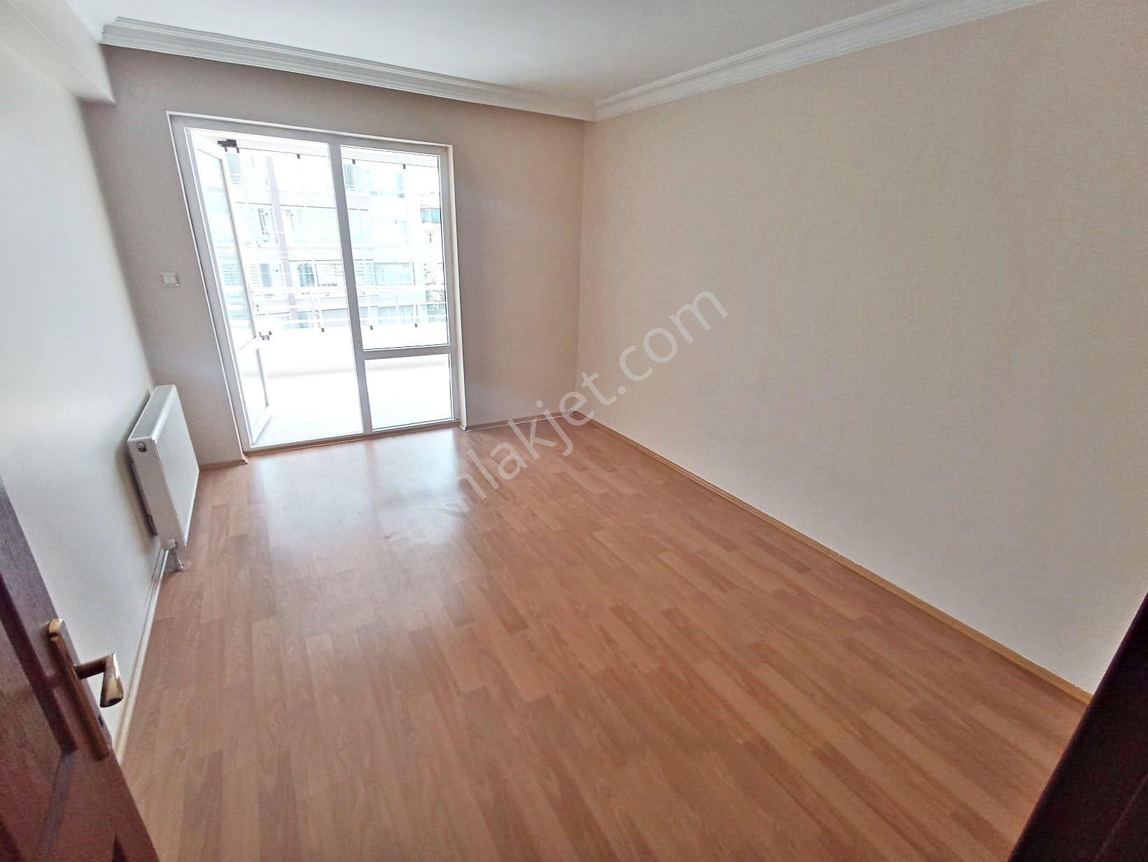 Goldtan Şehir Hastanesi Yakını Teras Balkonlu Full Yapılı Masrafsız Site'de 3+1 Daire - Görsel 6