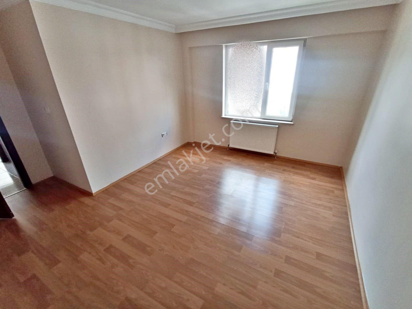 Goldtan Şehir Hastanesi Yakını Teras Balkonlu Full Yapılı Masrafsız Site'de 3+1 Daire - Görsel 9