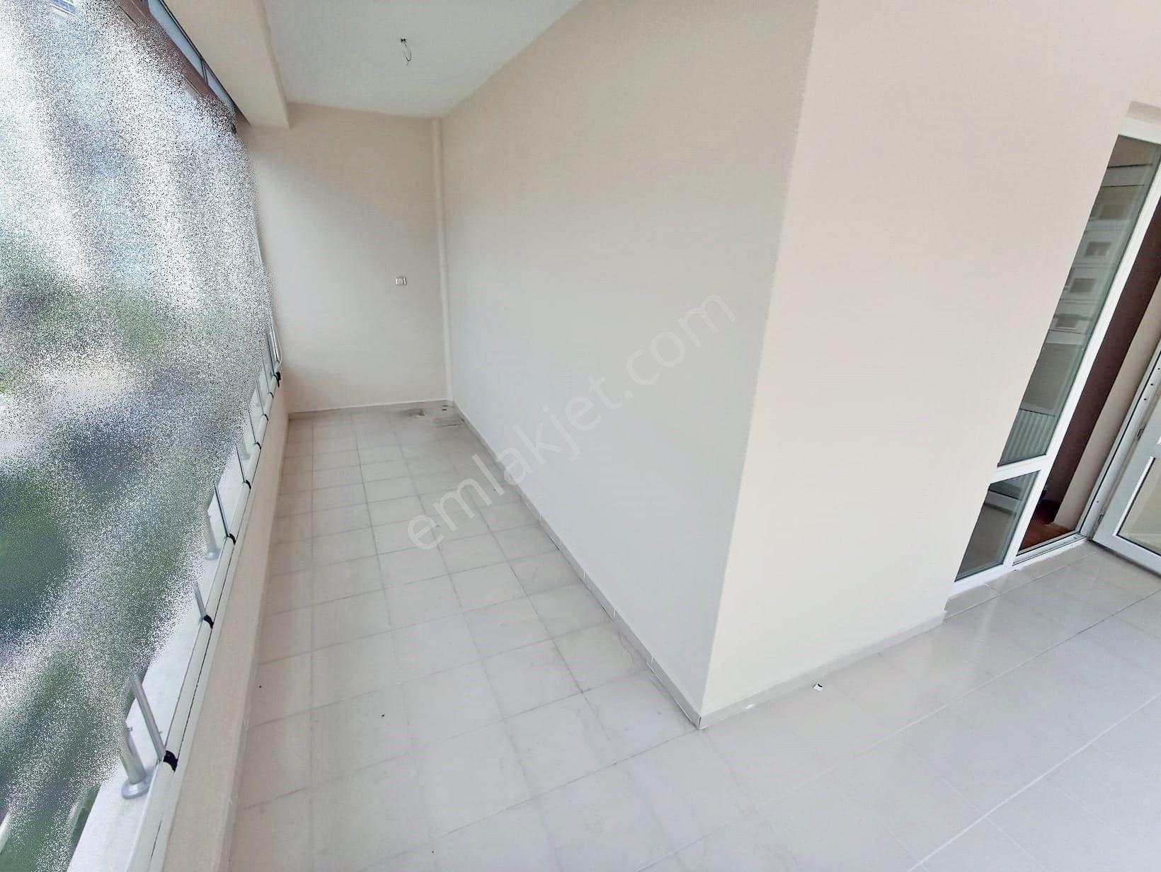 Goldtan Şehir Hastanesi Yakını Teras Balkonlu Full Yapılı Masrafsız Site'de 3+1 Daire - Görsel 28