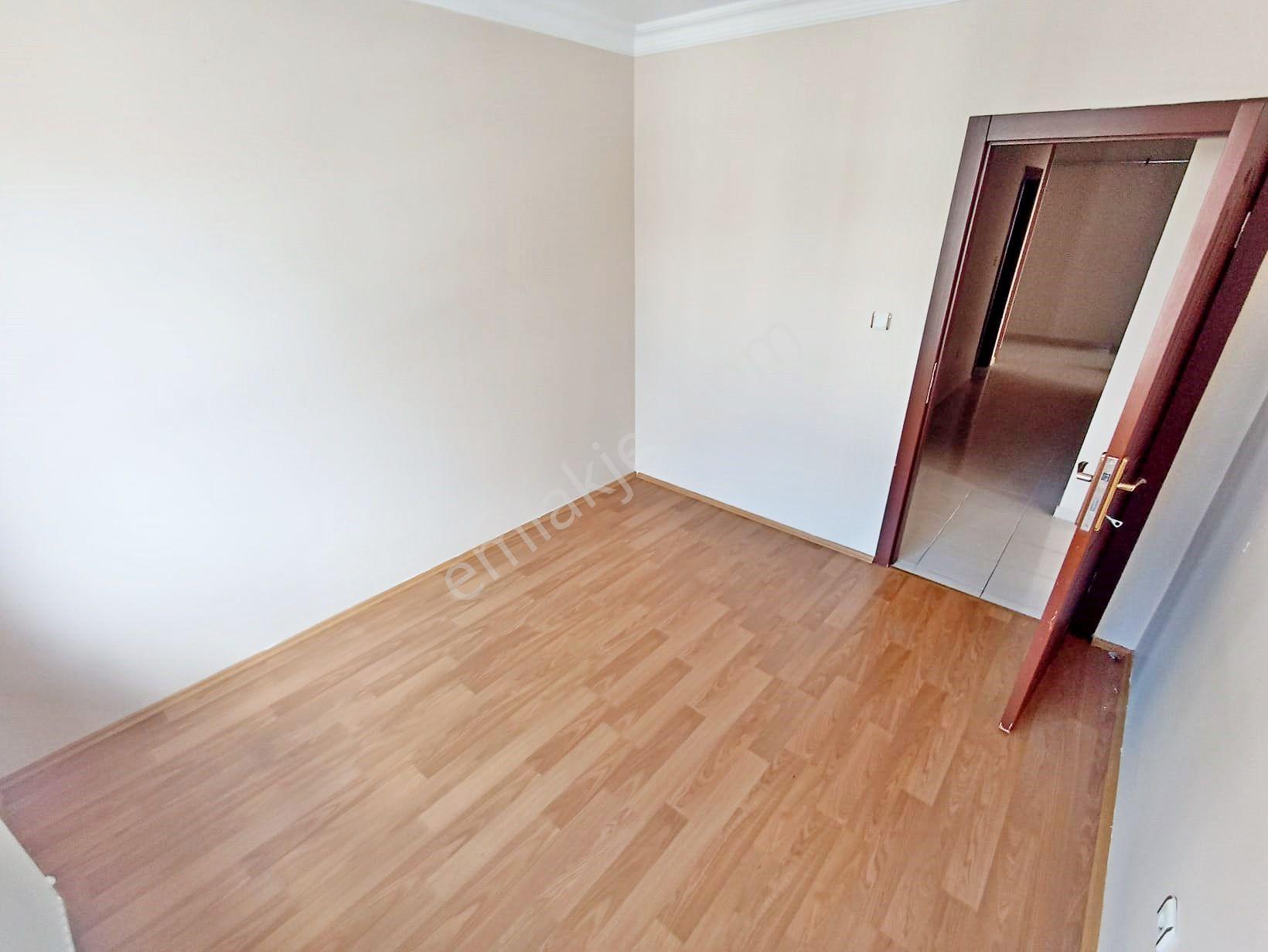 Goldtan Şehir Hastanesi Yakını Teras Balkonlu Full Yapılı Masrafsız Site'de 3+1 Daire - Görsel 11
