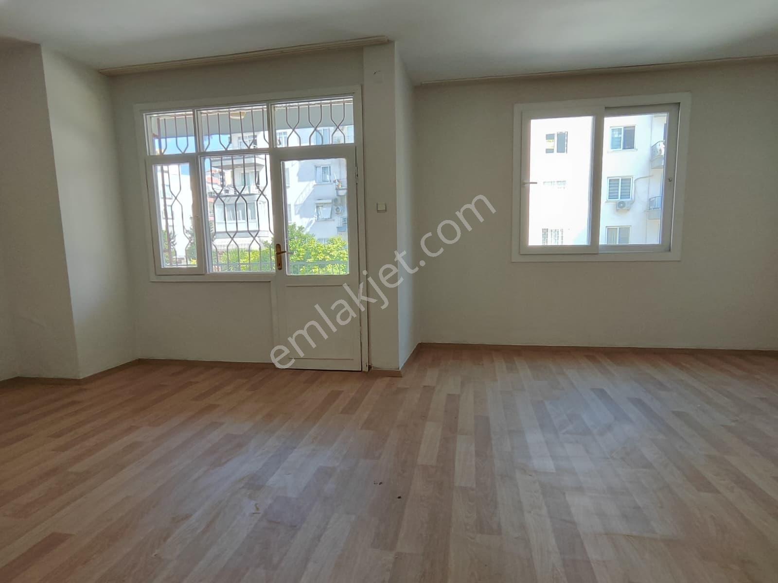 Kalabalık Ailelere Ferah Yaşam! Bağımsız Mutfaklı Kiralık 3+1 Ev - Görsel 37