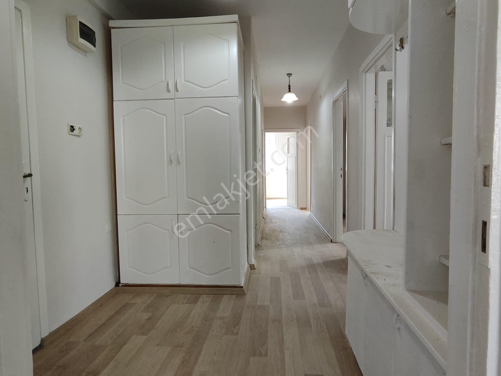 Kalabalık Ailelere Ferah Yaşam! Bağımsız Mutfaklı Kiralık 3+1 Ev - Görsel 34