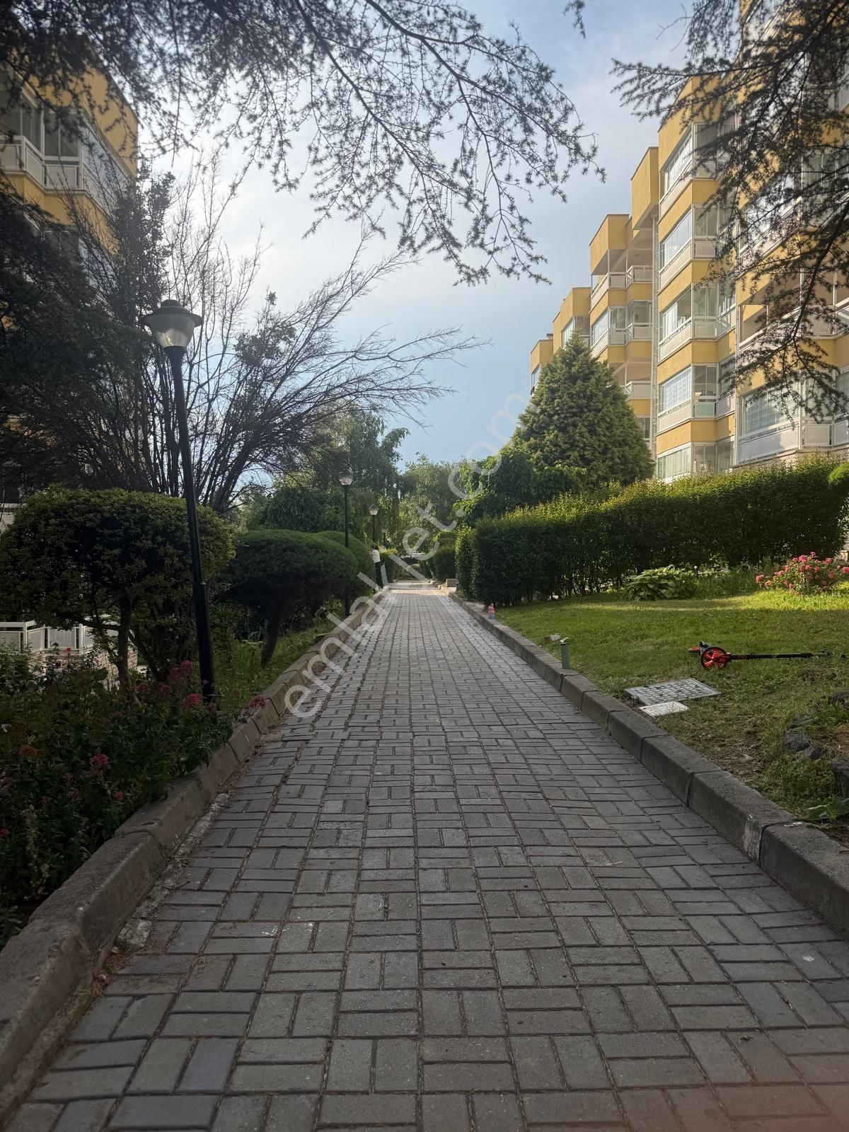 Eryaman Efor'dan Merkezi Konumda Kombili 3+1 Satılık Daire - Görsel 3
