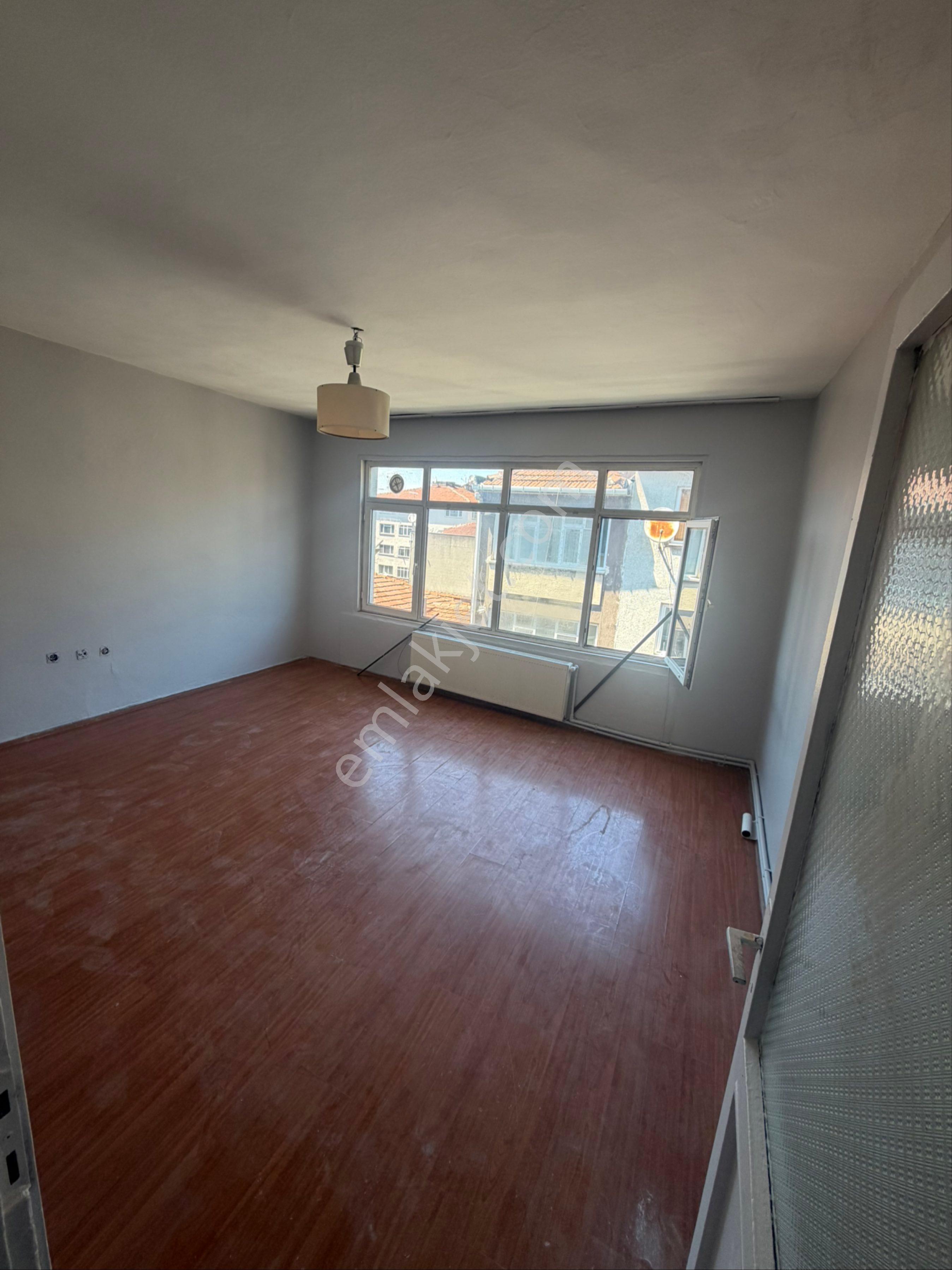 Kadıköy Uzun Hafız Sokakta Kiralık Daire - Görsel 7