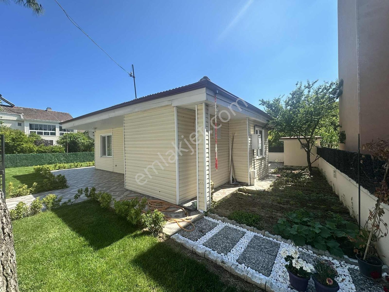 Megeden Yeğen 1 Sitesinin İçinde Tek Katlı Villa - Görsel 26