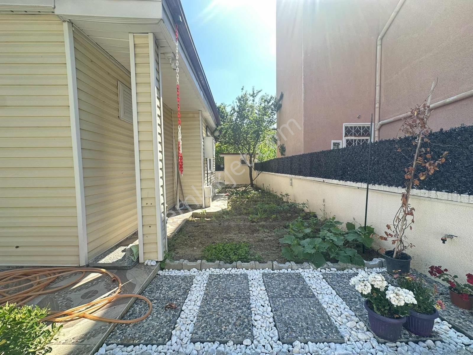 Megeden Yeğen 1 Sitesinin İçinde Tek Katlı Villa - Görsel 12