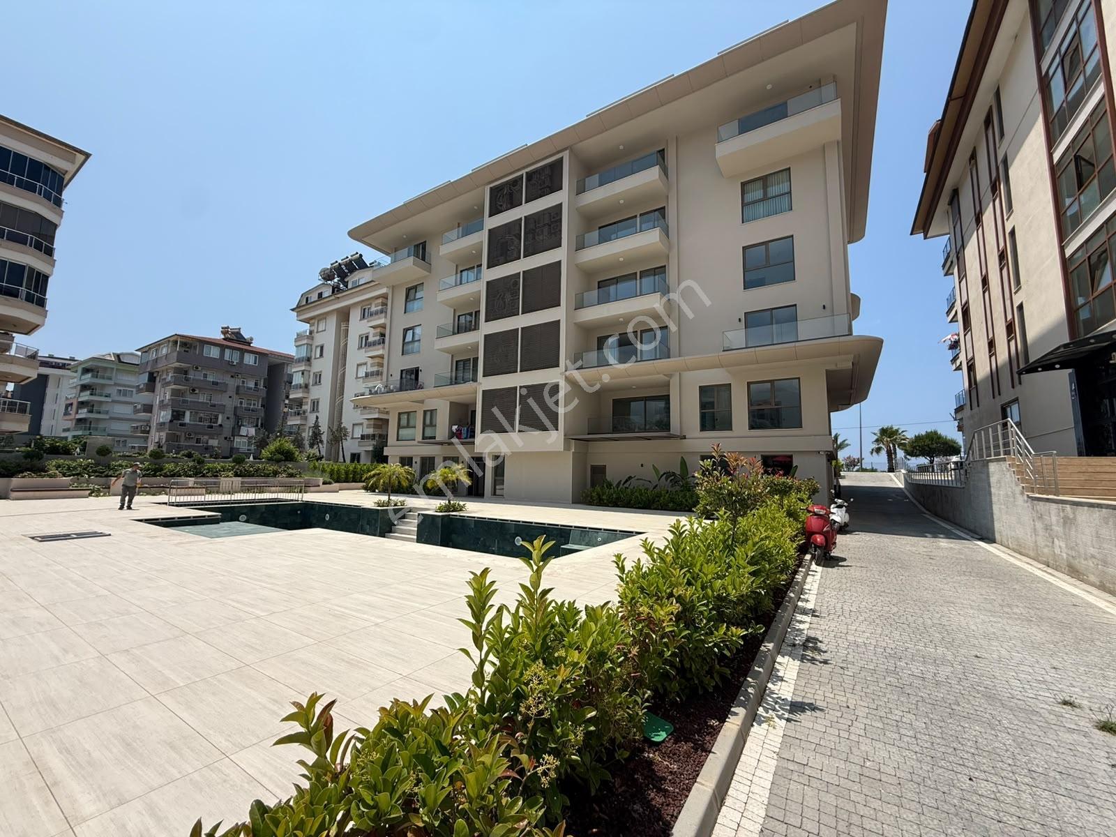Alanya Kestel'de Denize Sıfır Panoramik Manzaralı 1+1 - Görsel 15