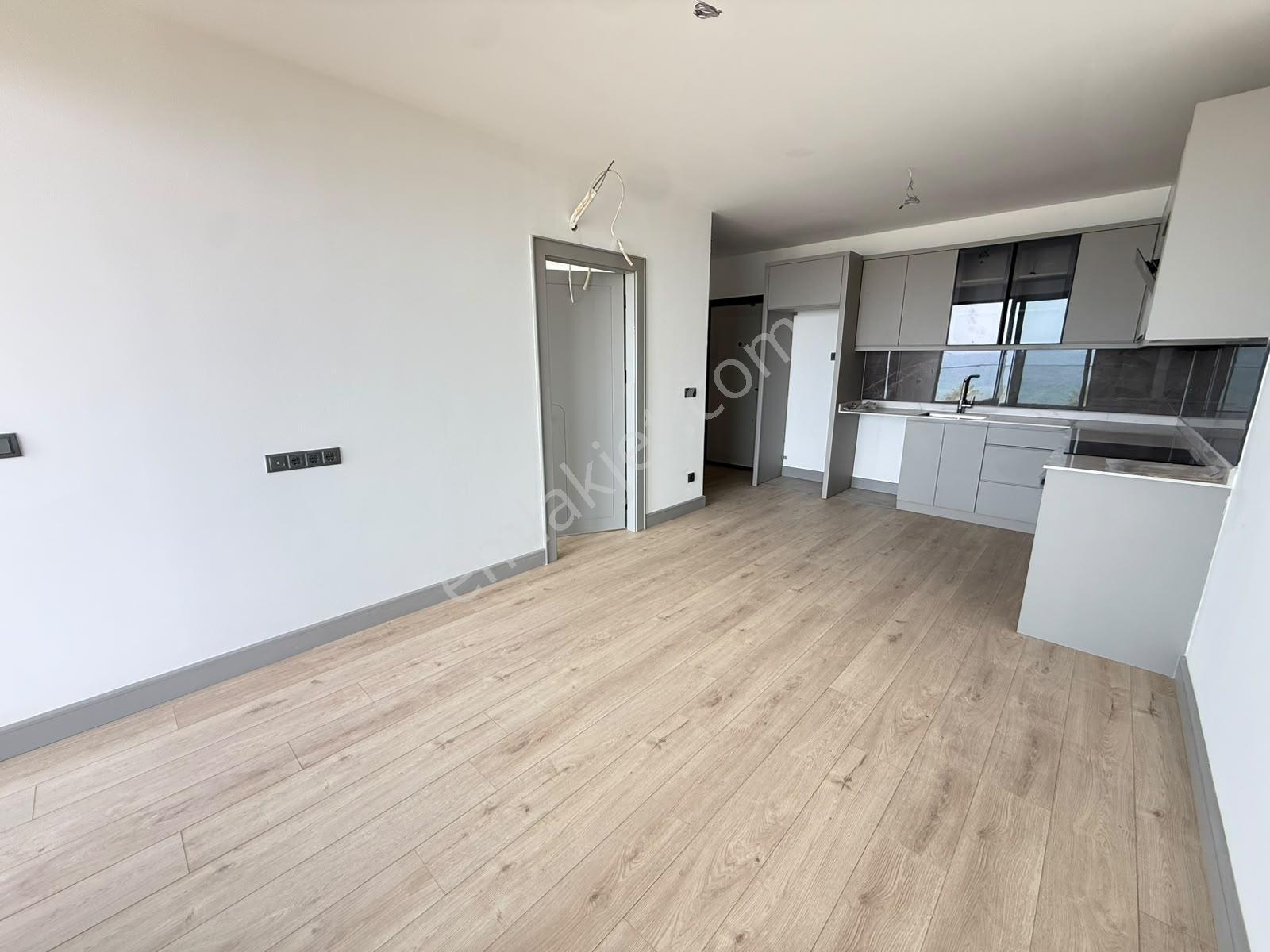 Alanya Kestel'de Denize Sıfır Panoramik Manzaralı 1+1 - Görsel 6