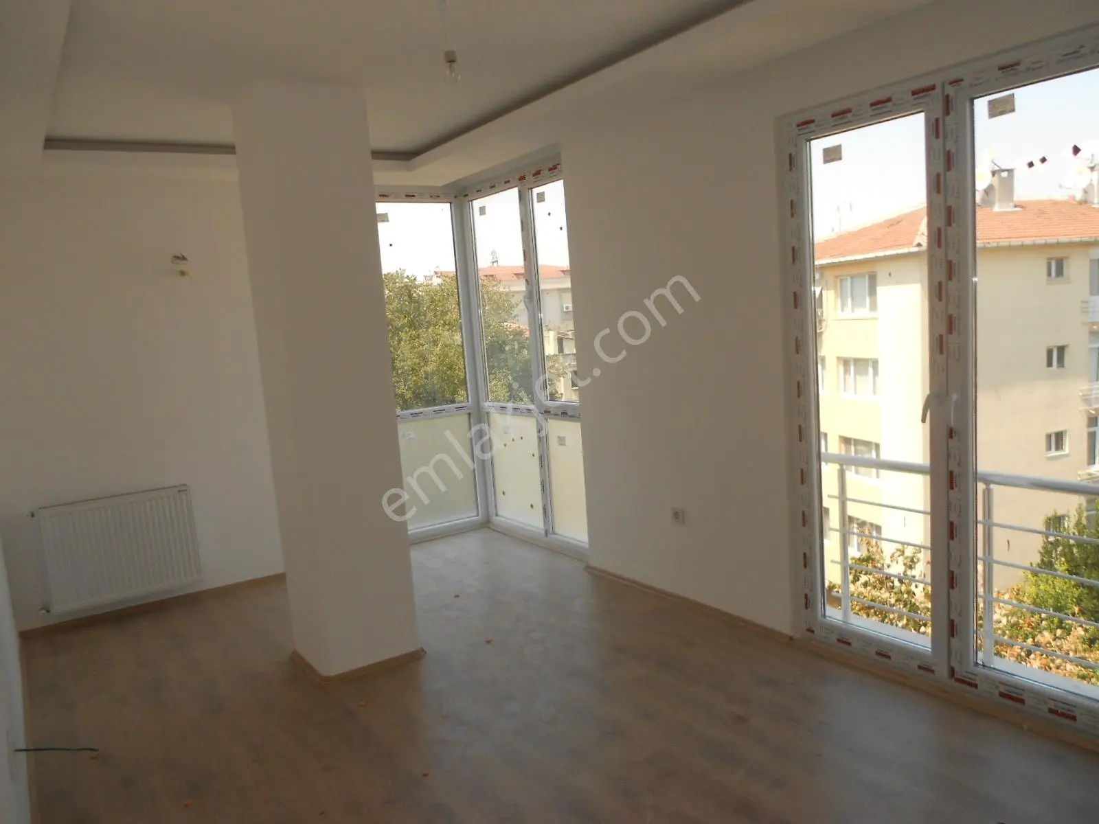 Zuhuratbaba'da Meydana Yakın 2+1 85m2 10 Yaşında Kapalı Otopark - Görsel 11