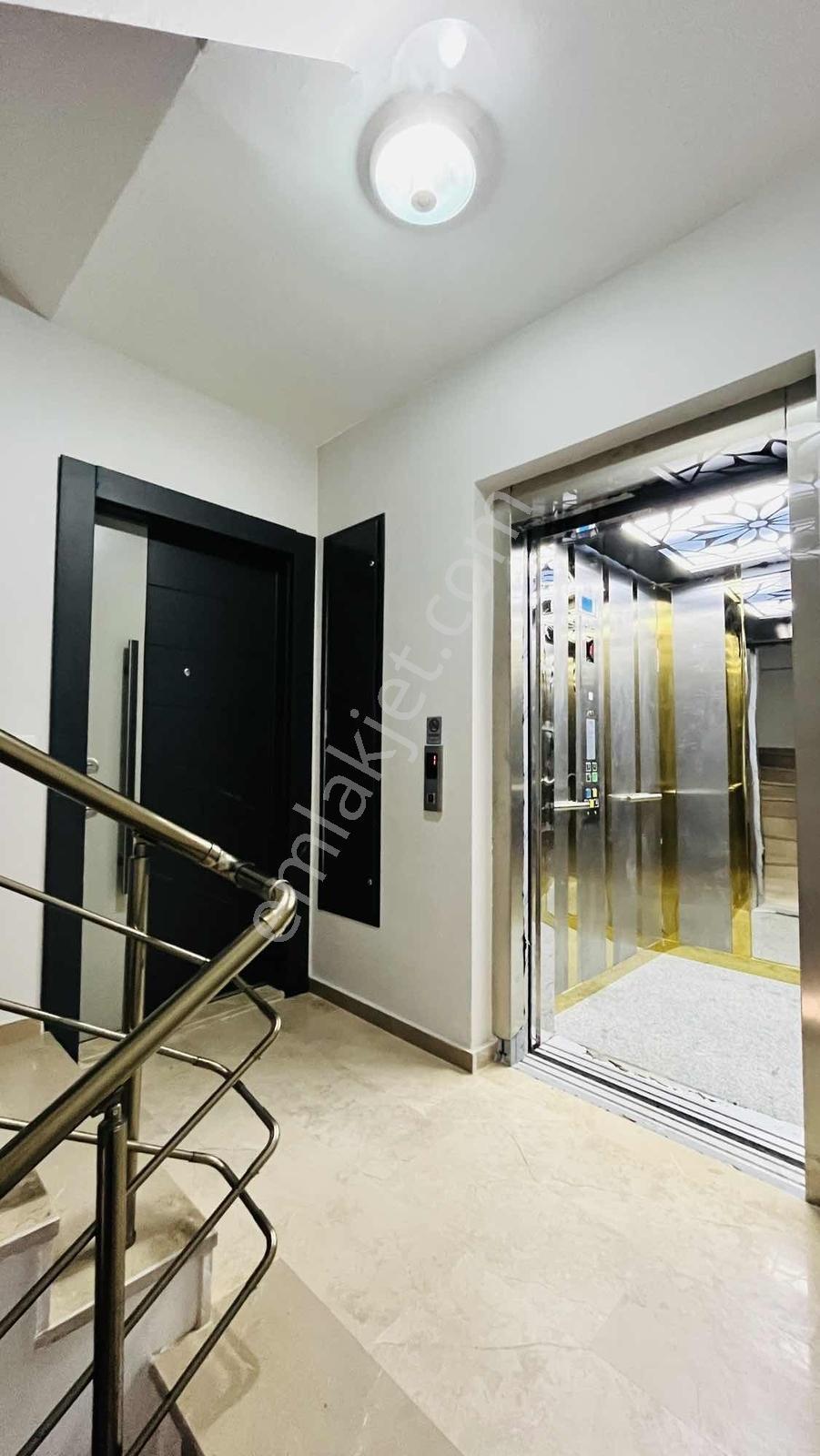 Silivri Esentepe'de Satılık 3+1 Ebeveyn Banyolu İskanlı Daire - Görsel 12
