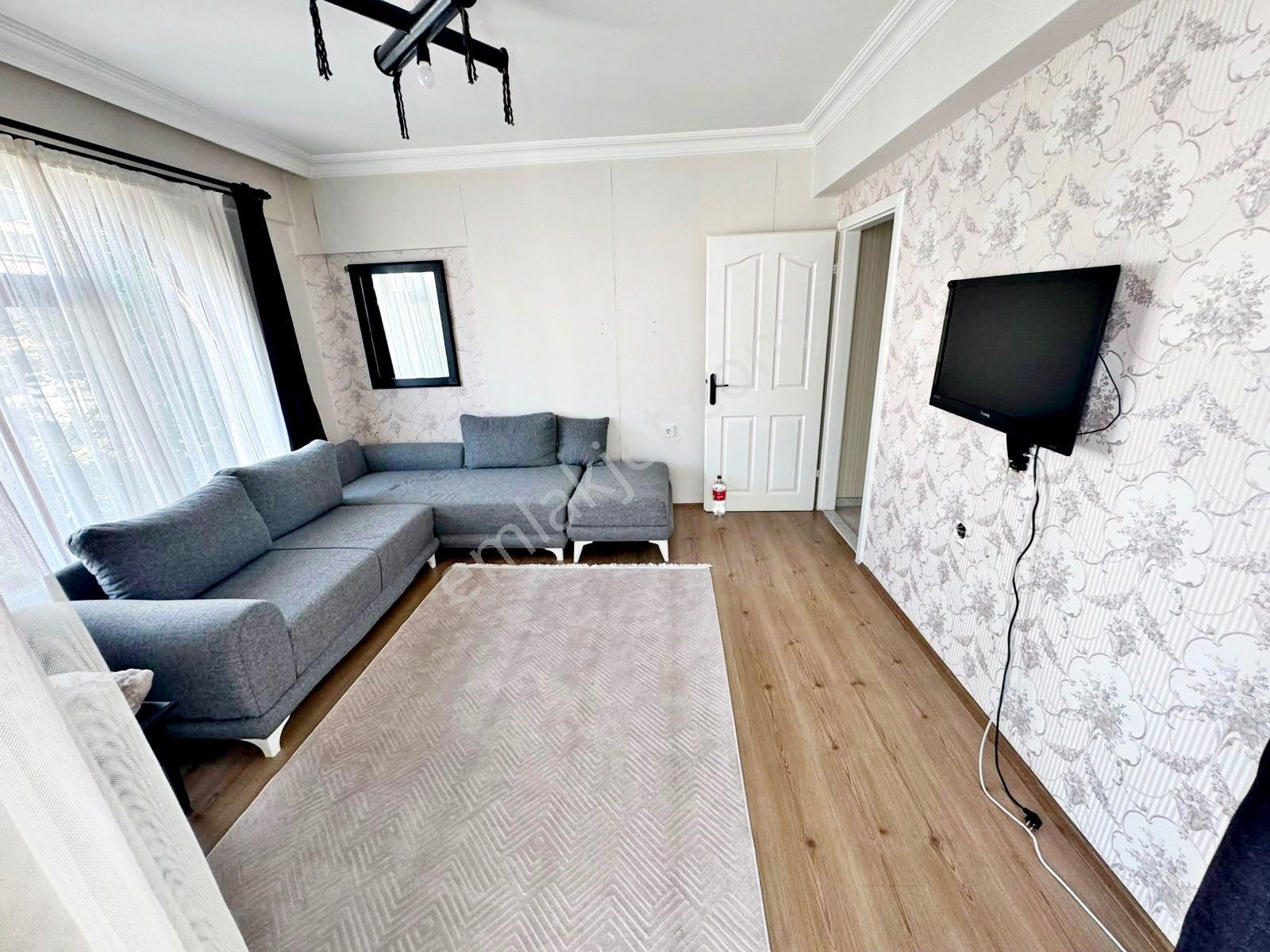 Goldtan Ayvalı Özlem Caddesi Üzeri Lüks Full Eşyalı Kiralık 3+1 Daire - Görsel 3