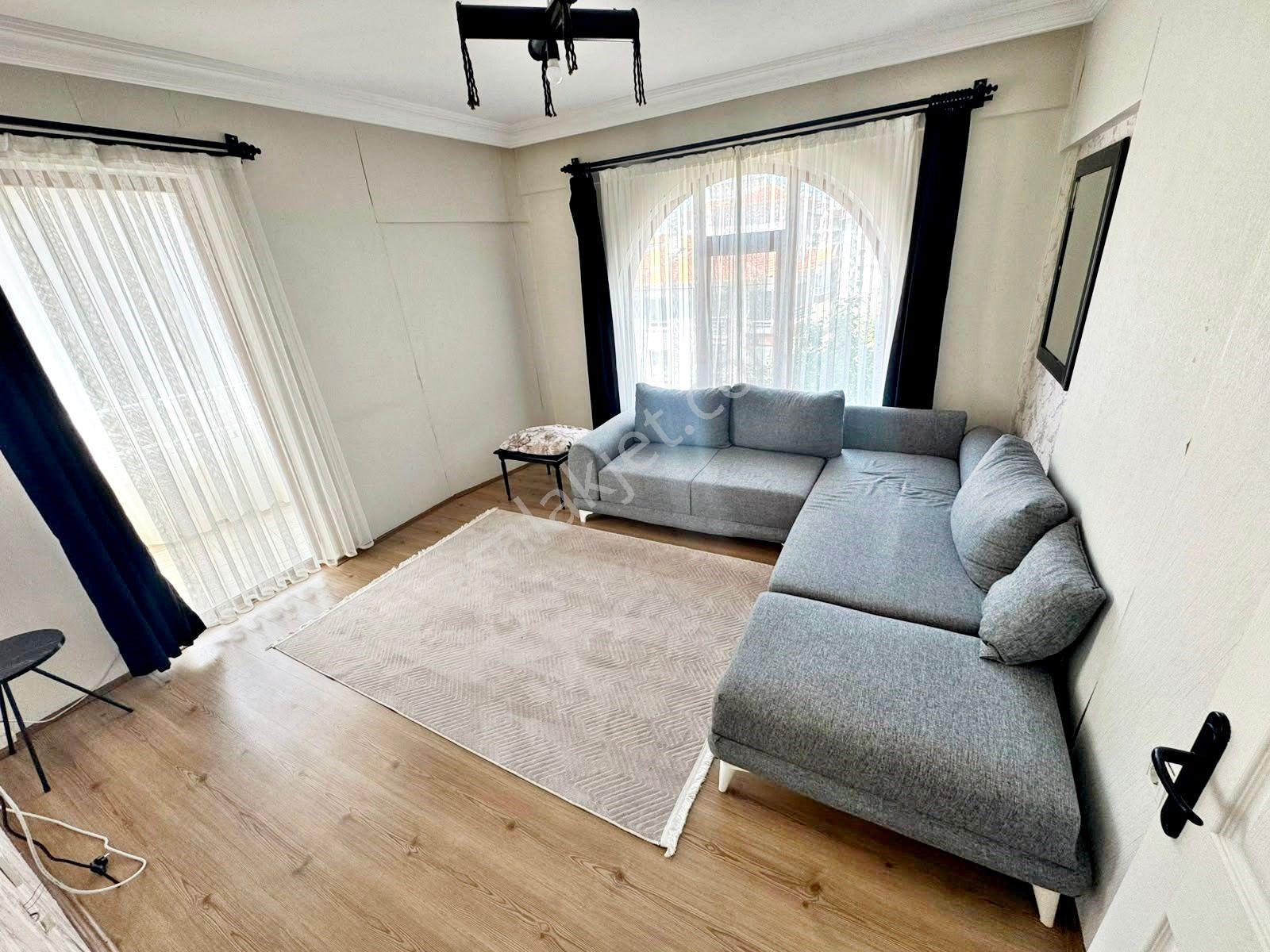 Goldtan Ayvalı Özlem Caddesi Üzeri Lüks Full Eşyalı Kiralık 3+1 Daire - Görsel 4