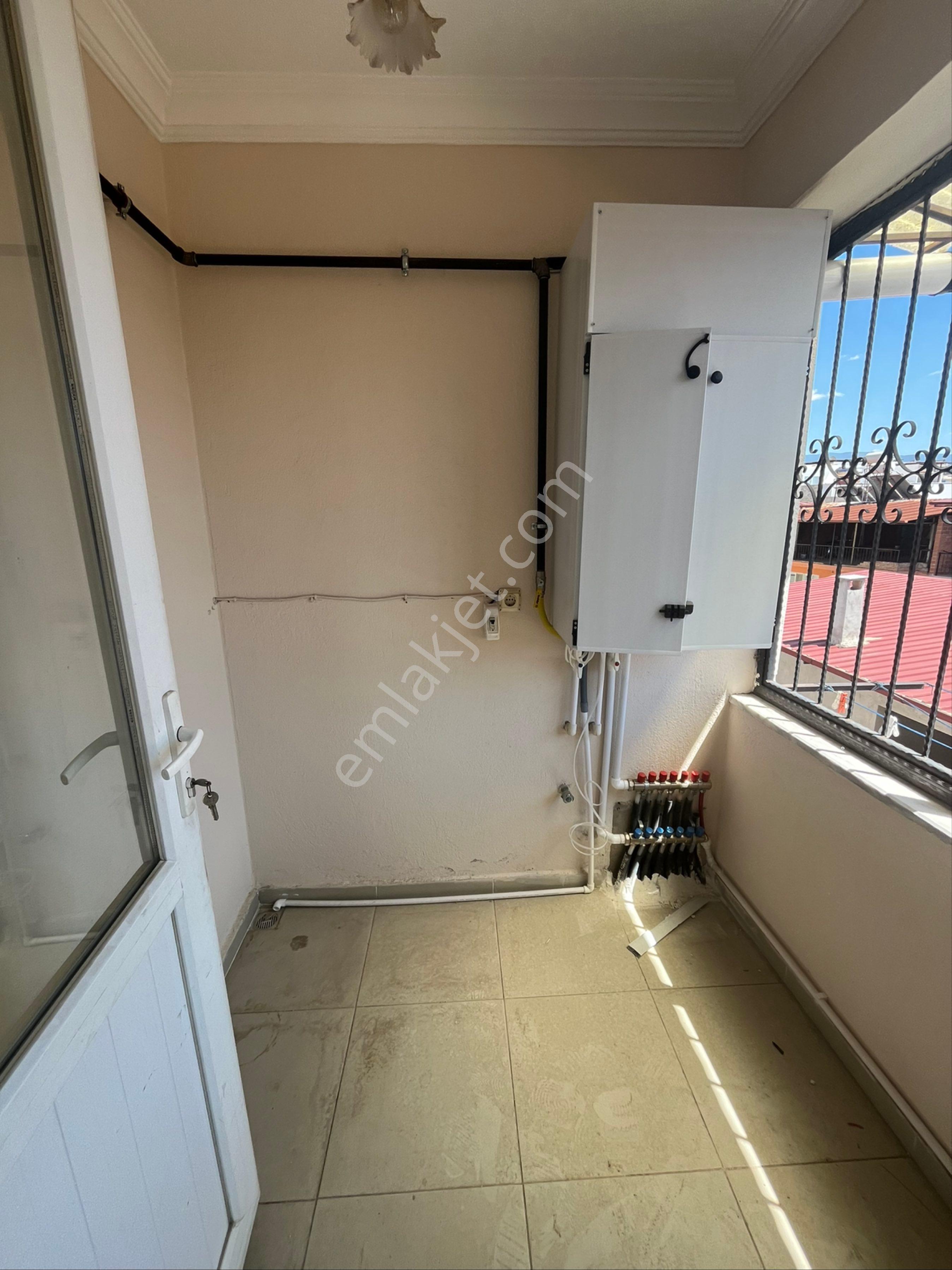 Miray Emlaktan Yeşilmahallede Doğalgazlı Kiralık 2+1 Daire - Görsel 17