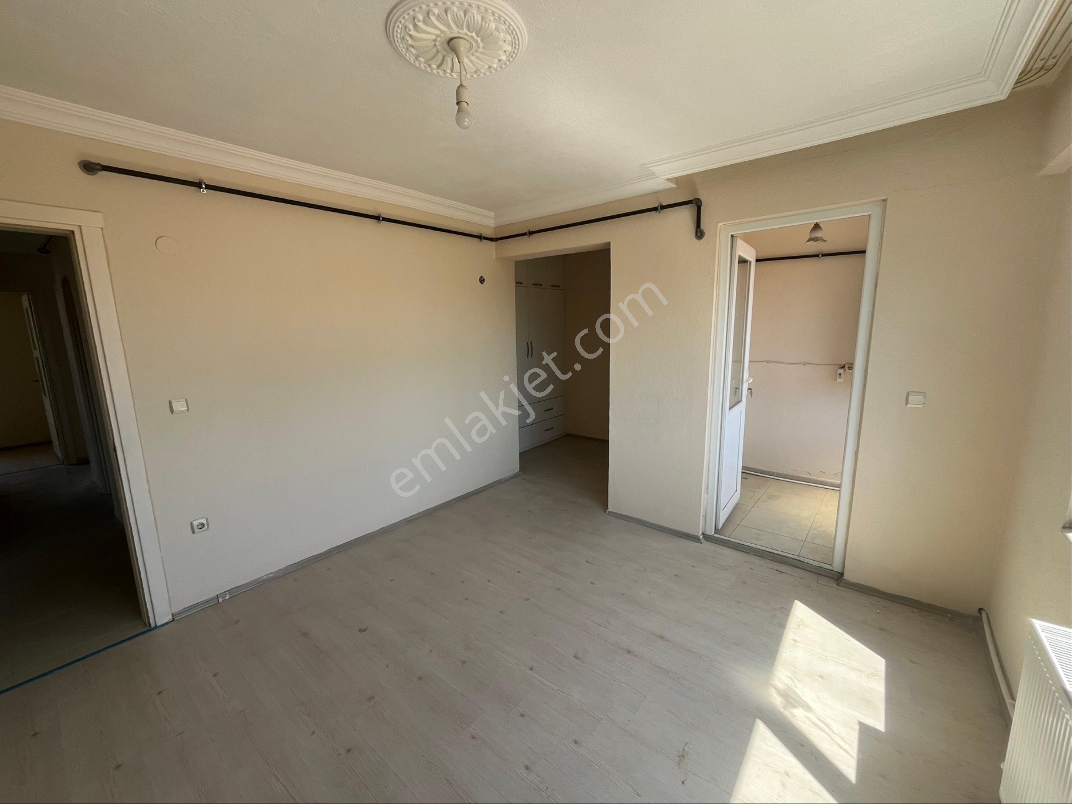 Miray Emlaktan Yeşilmahallede Doğalgazlı Kiralık 2+1 Daire - Görsel 19