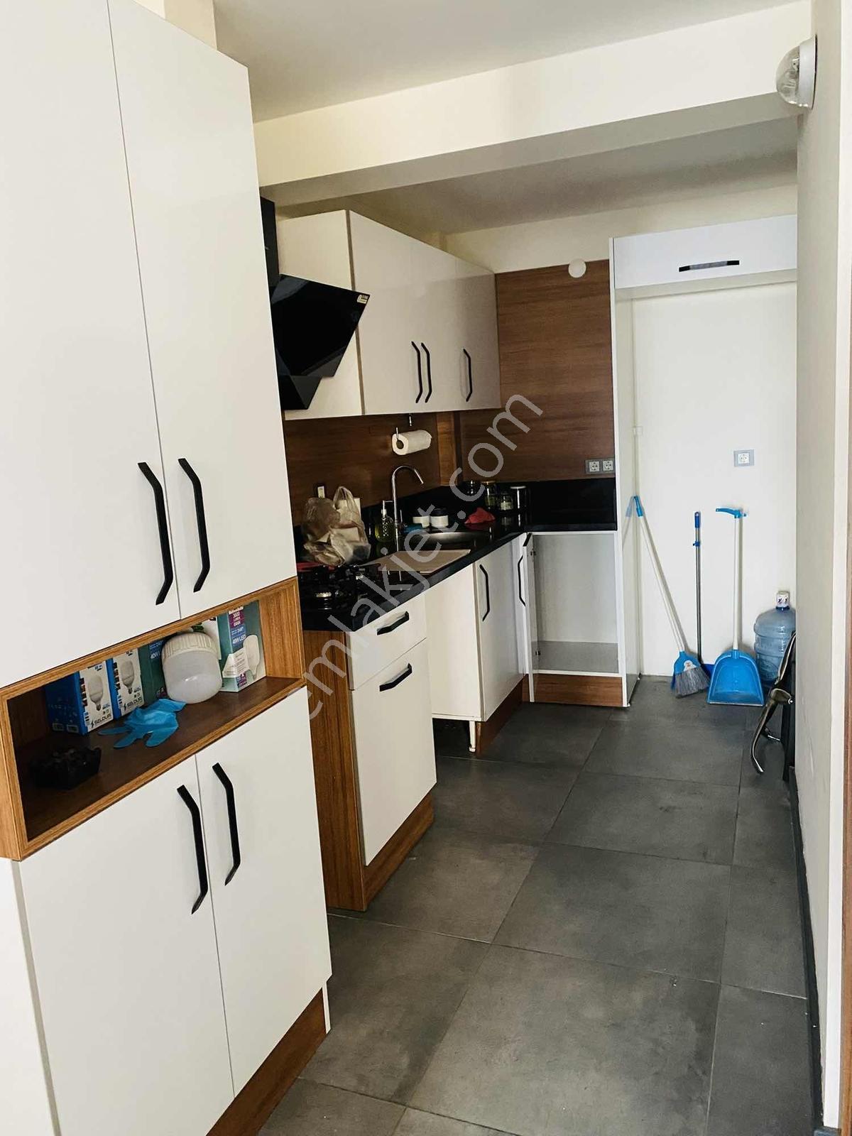 Şehir Mekezinde Ofis Konseptli - Görsel 8