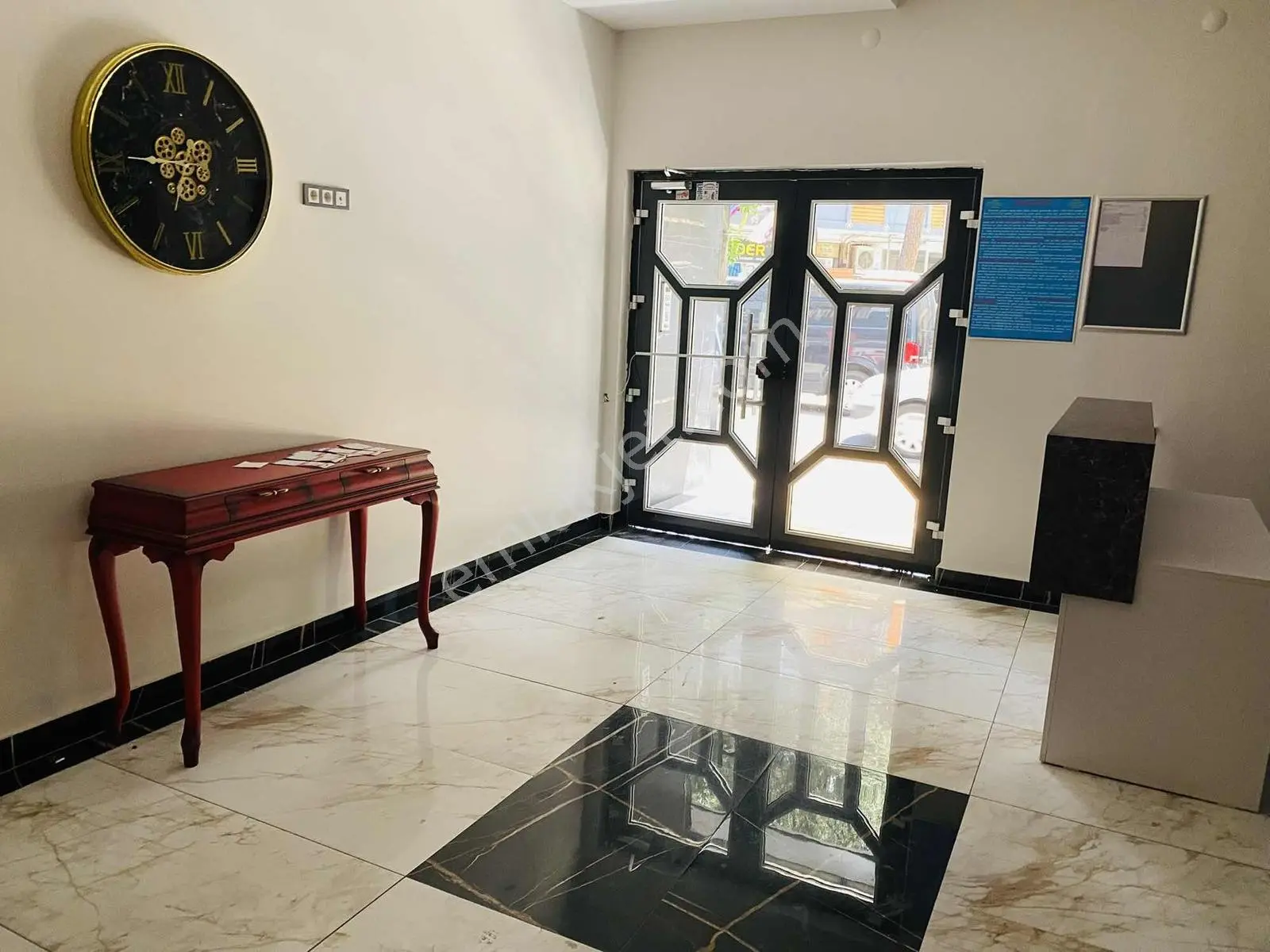 Şehir Mekezinde Ofis Konseptli - Görsel 3