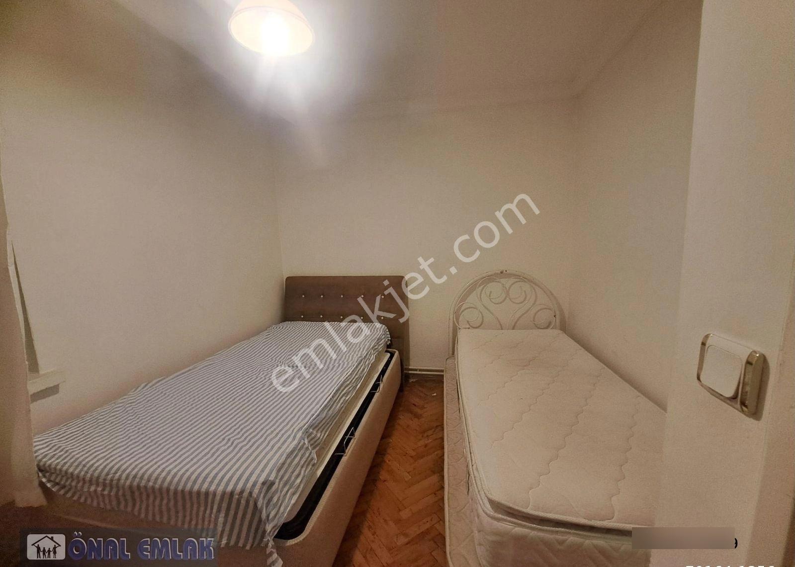 Önaldan Ankara Çankaya Dikmen Hürriyet Caddesi Üzeri Y. Giriş 2+1 Eşyalı - Görsel 9