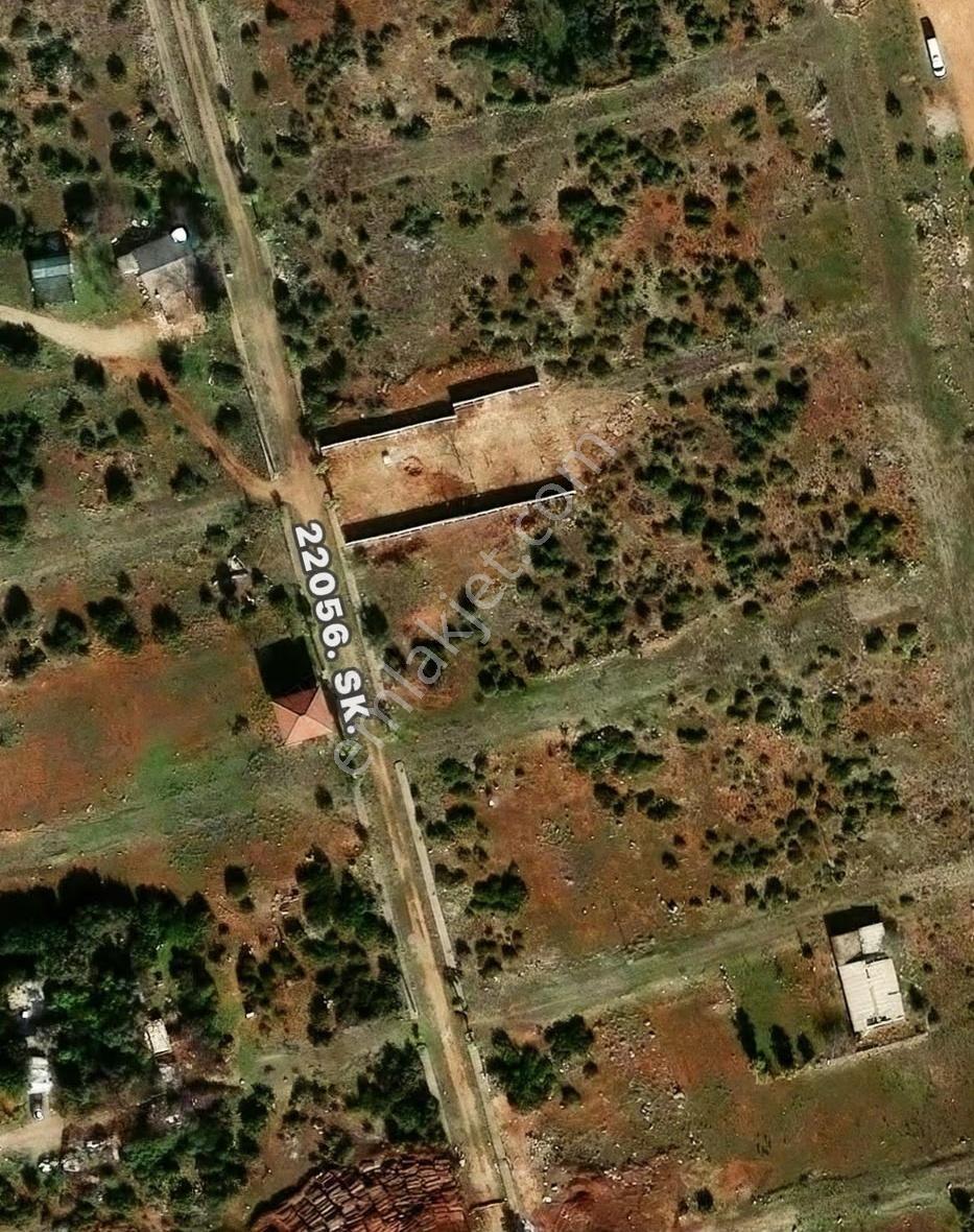 Antalya Aksu'da Konut İmarlı, 3 Kata Uygun Satılık Arsa