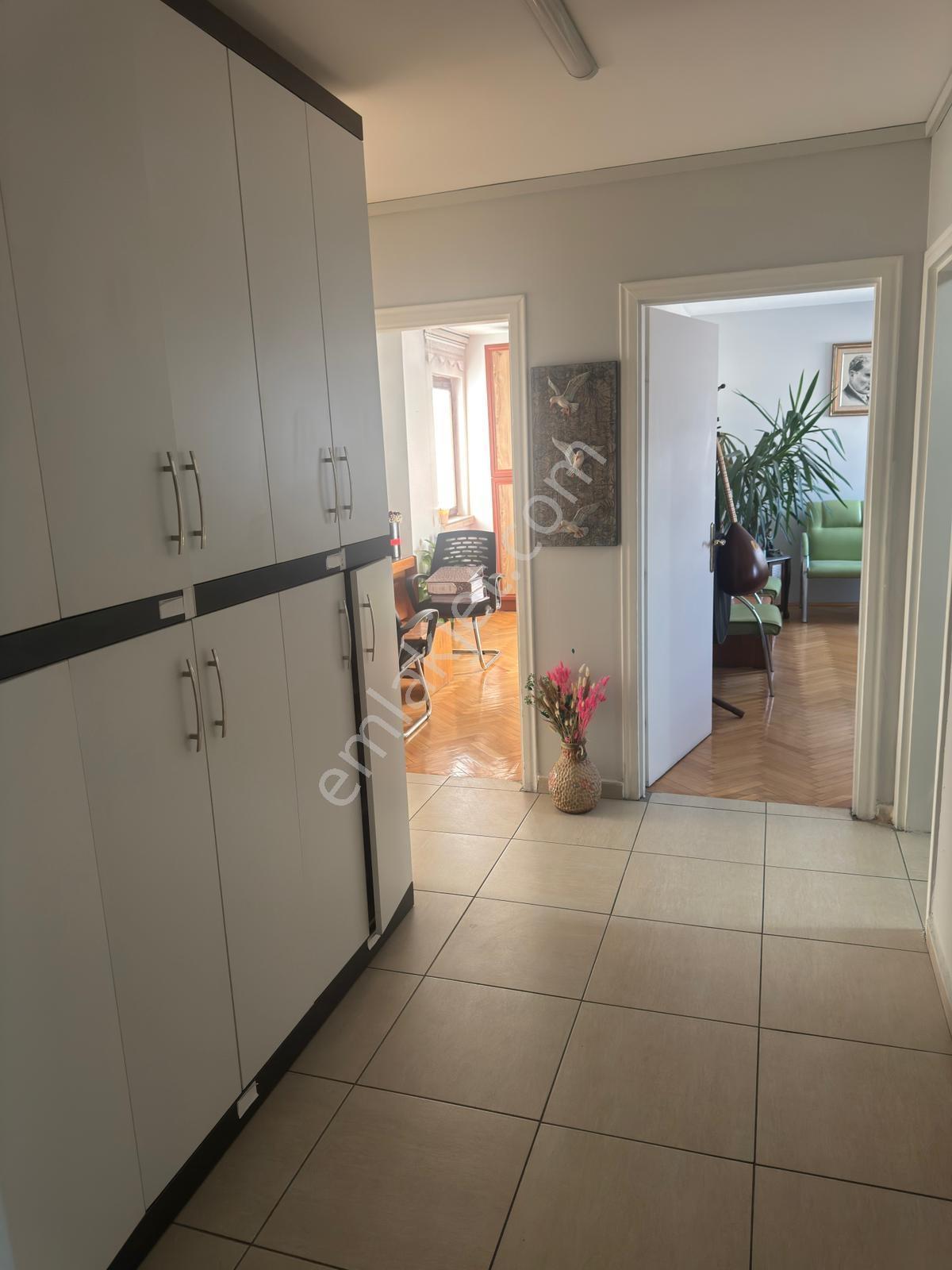 Labirent İş Merkezi'nde 3+1 146 M2 Full Yapılı Ofis - Görsel 10