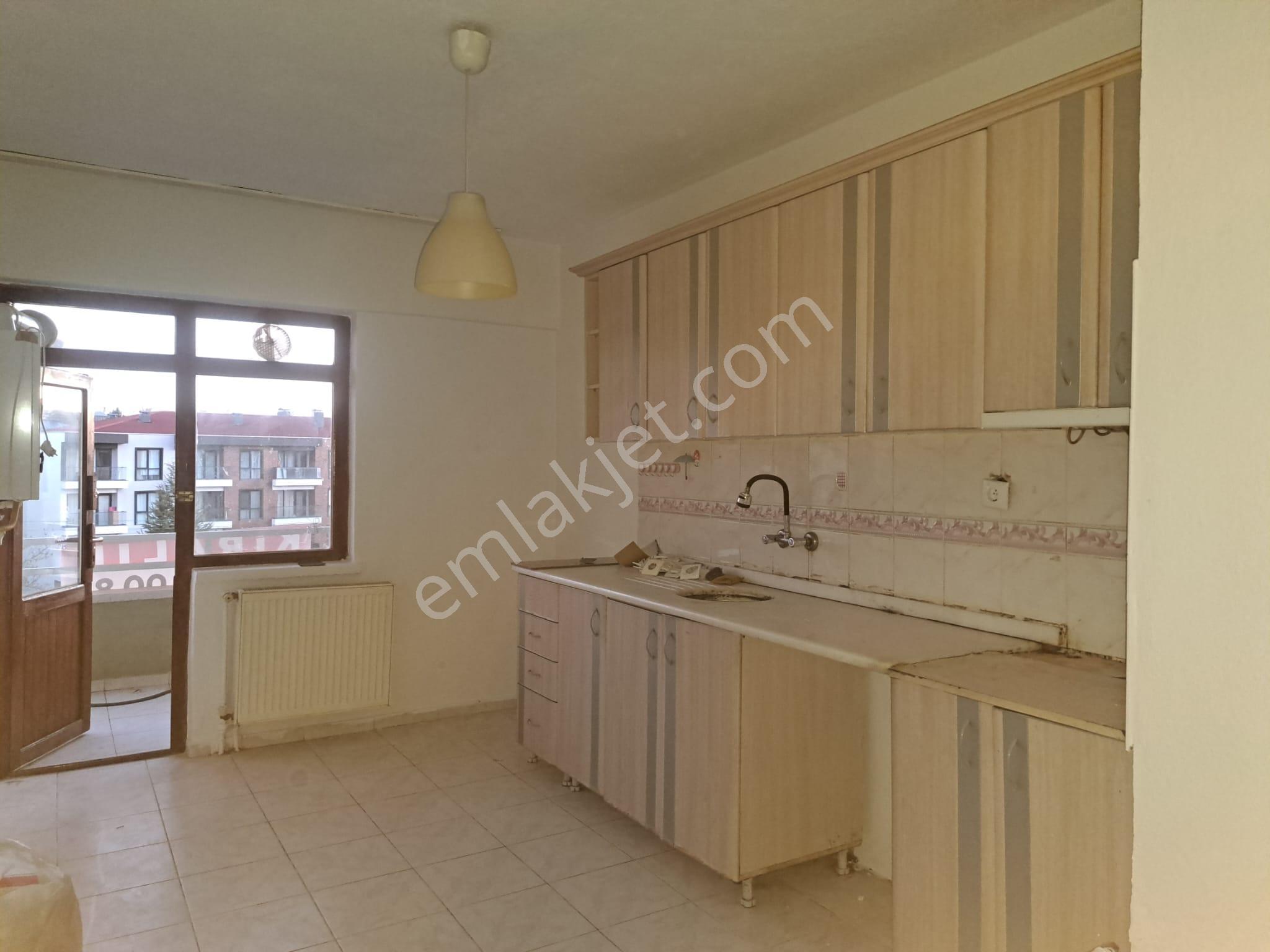 Önaldan Ankara Gölbaşı Bahçelievler Mah. 3+1 Üst Kat Park Manzaralı - Görsel 6