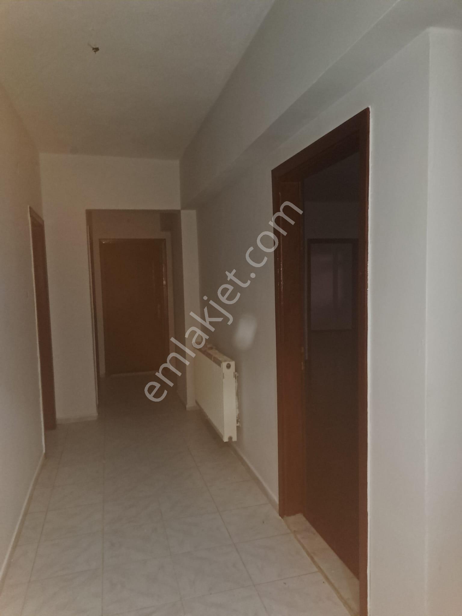 Önaldan Ankara Gölbaşı Bahçelievler Mah. 3+1 Üst Kat Park Manzaralı - Görsel 14