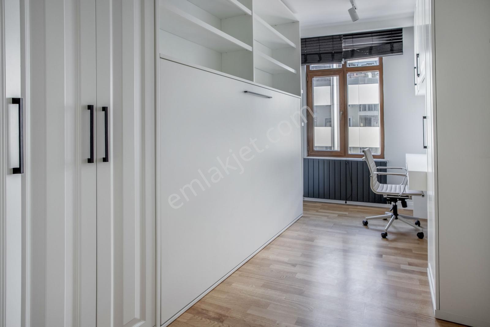 Bomontide Özel Tasarımlı, Full Eşyalı 2,5+1 Kiralık Lüks Daire - Görsel 12