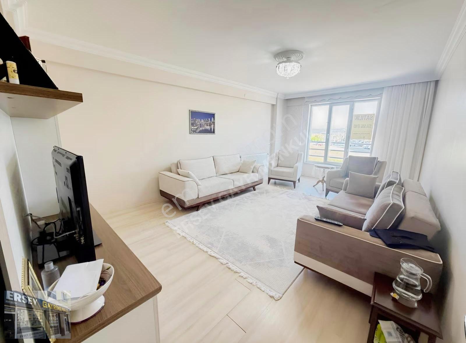 Çamlıca'da Önü Açık 130m² 3+1 Satılık Daire