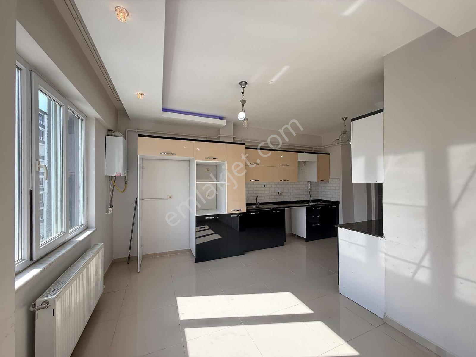 Turanlardan...bostanbaşında Temiz Sitede 3+1 Kiralık Daire - Görsel 22
