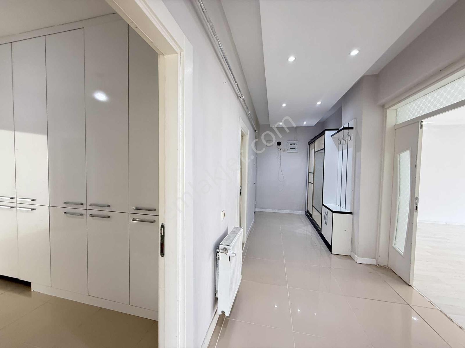 Turanlardan...bostanbaşında Temiz Sitede 3+1 Kiralık Daire - Görsel 4