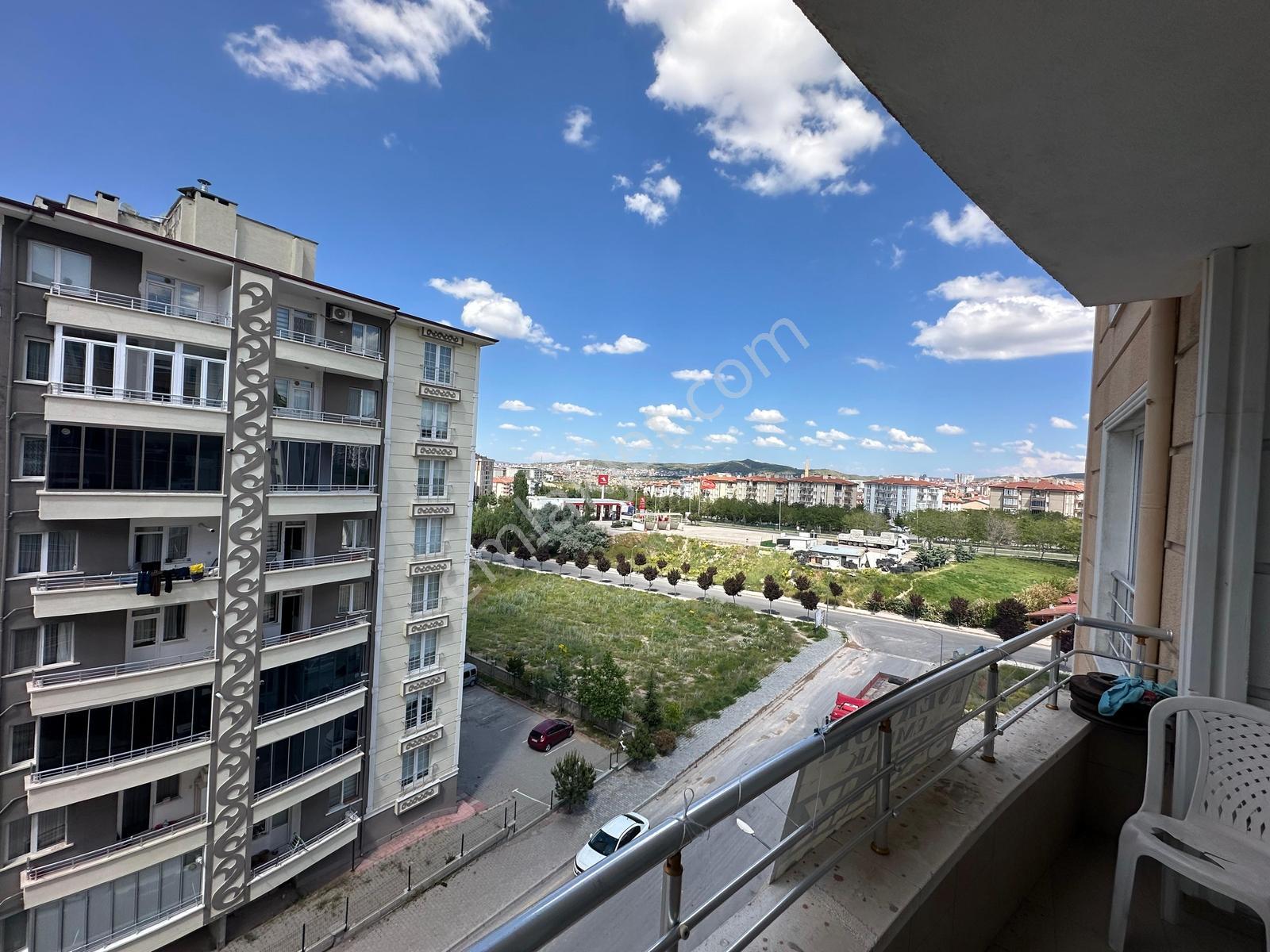 Cevherdudayev Mah.de 170 M² Satılık 3+1 Geniş Daire - Görsel 10