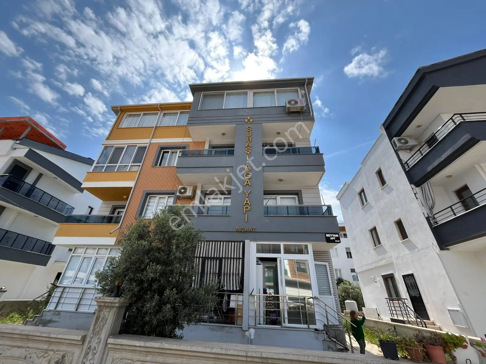 Didim Merkezde Satılık 1+1 Müstakil Girişli Yeni Daire