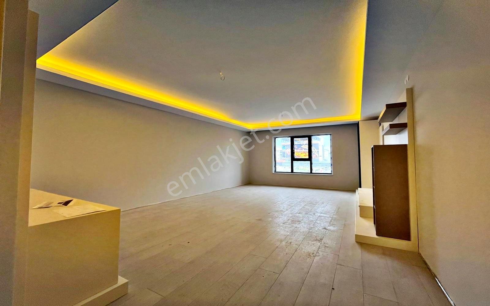 Yenikent Emlak'tan Geniş 3+1 Süper Lüks Site Dairesi - Görsel 15