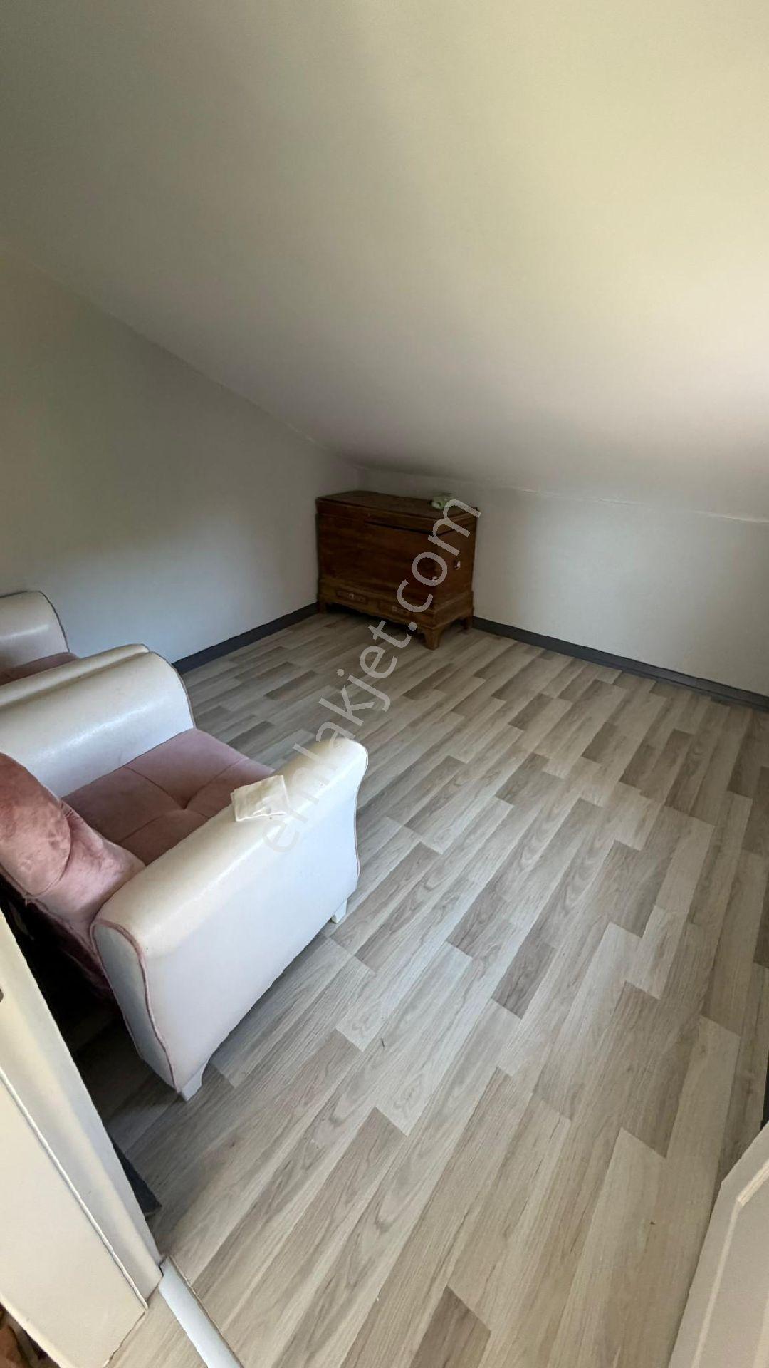 Arnavutköy Karaburun Sahilin Dibinde 3 Katlı Villa - Görsel 17