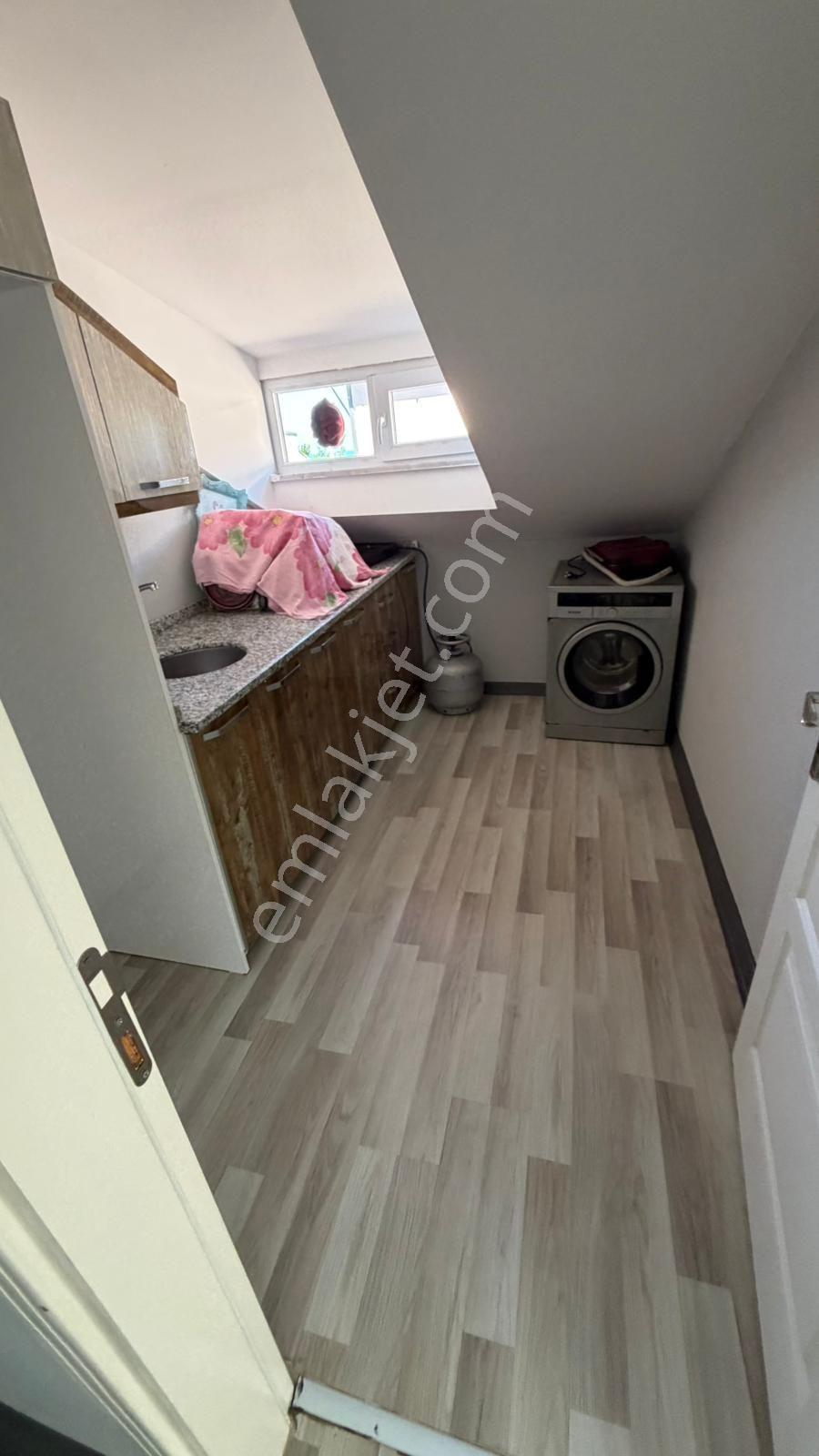 Arnavutköy Karaburun Sahilin Dibinde 3 Katlı Villa - Görsel 20