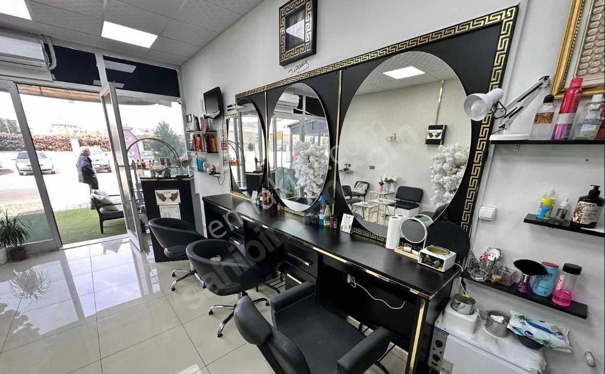 Bal Gayrimenkulden Cüneytbeyde Kuaför Güzellik Salonu - Görsel 18