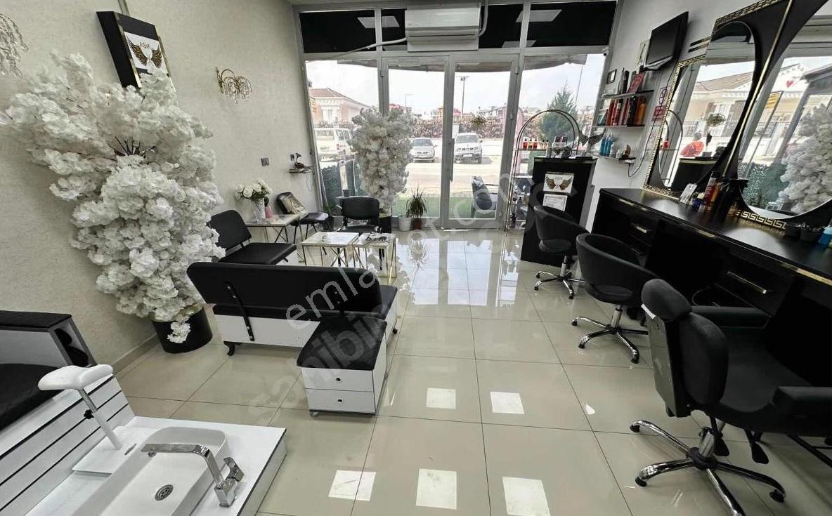 Bal Gayrimenkulden Cüneytbeyde Kuaför Güzellik Salonu - Görsel 15