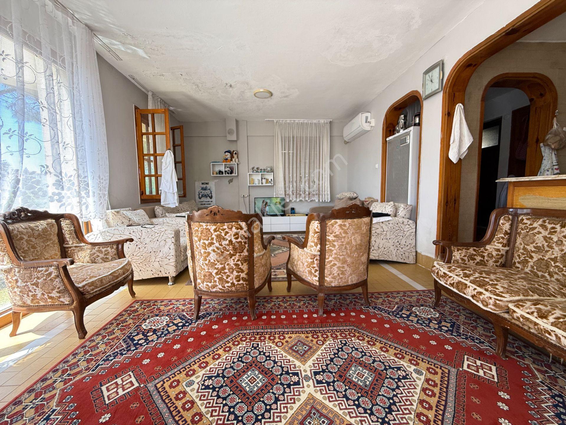 Seferihisar Dooğanbey'de Satılık Tek Müstakil Geniş Bahçeli Denize 50m Villa - Görsel 22