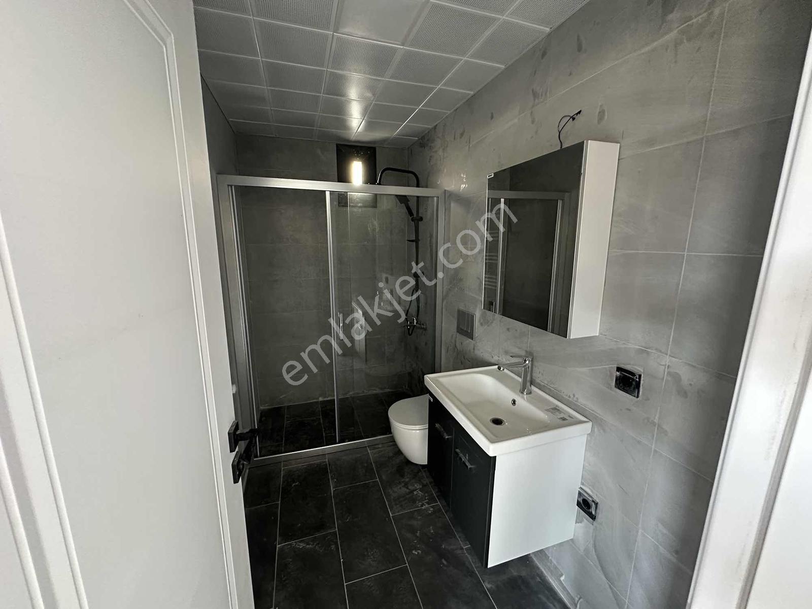 Balatçık Mah. Meydan Yolunda Ara Kat Ferah 1+1 Kiralık Daire - Görsel 9