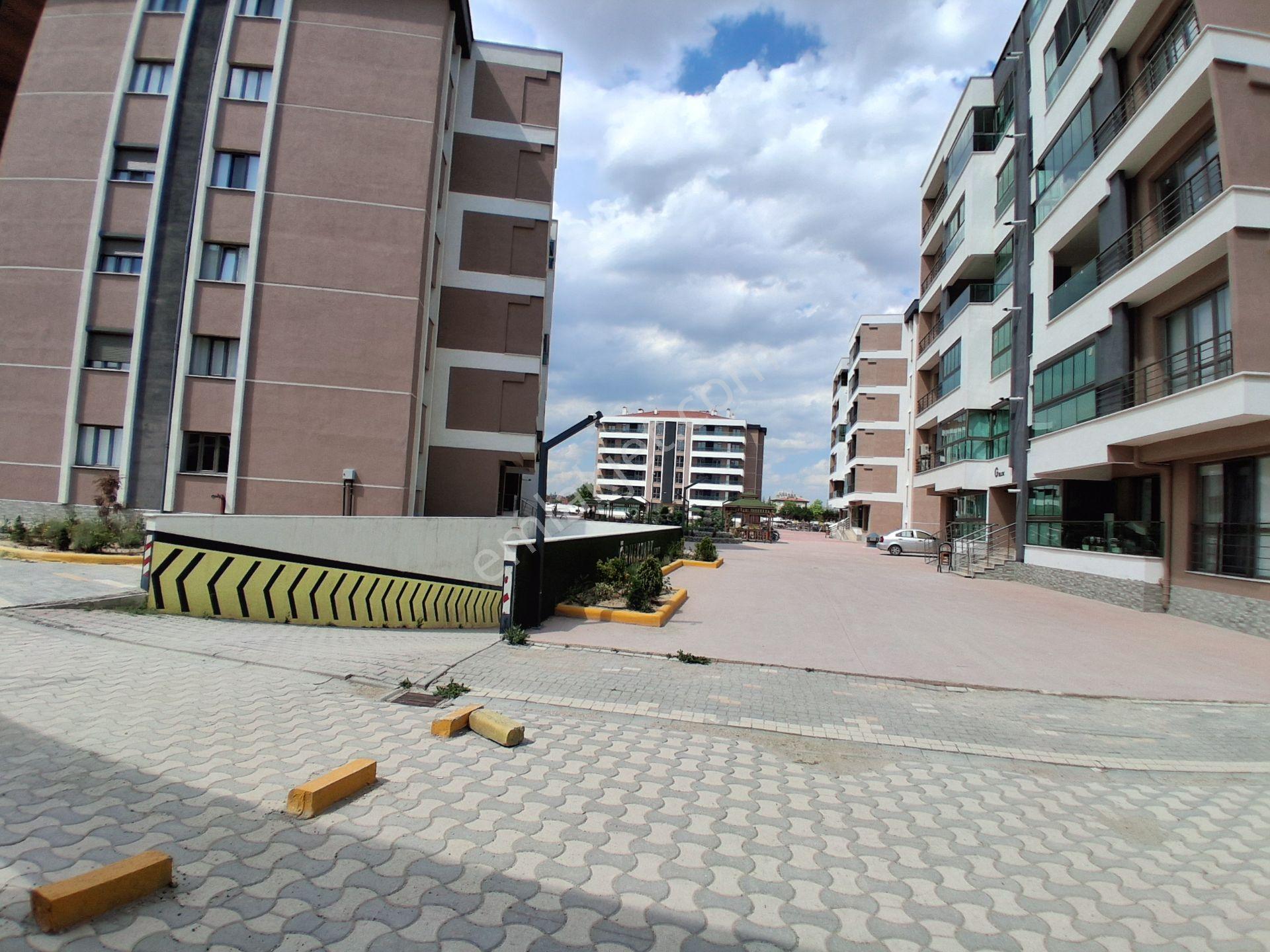 Meram Gazze Caddesin De Sıfır Site İçi Acil Satılık 2+1 Daire - Görsel 30