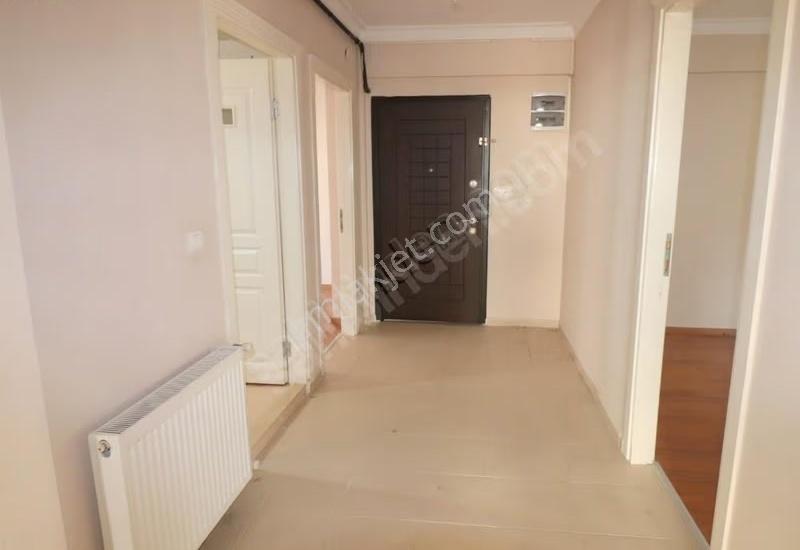 Gazi Mah.de 3+1 130 M2 Karanlk Odası Olmayan Kiralık Daire - Görsel 14