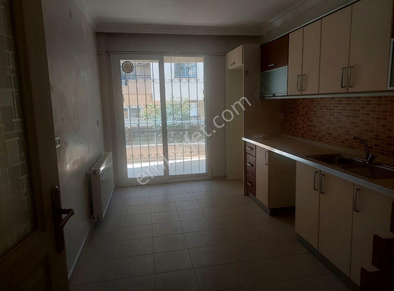 Gazi Mah.de 3+1 130 M2 Karanlk Odası Olmayan Kiralık Daire - Görsel 3