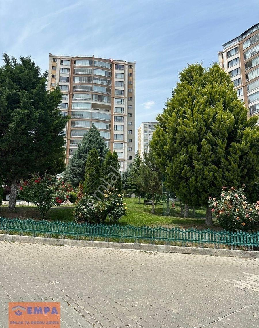 Zirve Park Sitesinde Dublex Teraslı 6+1 Daire - Görsel 3