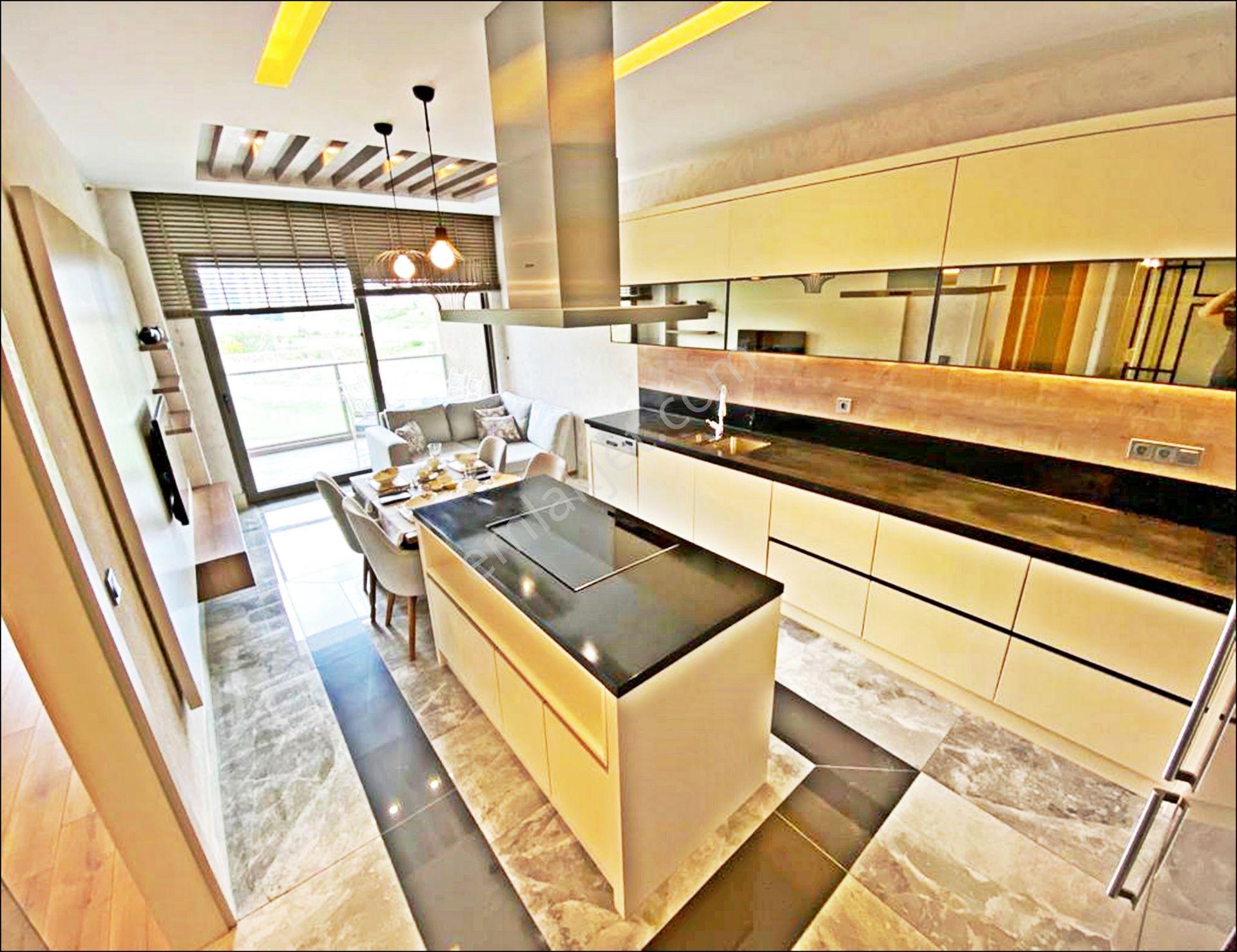 Gold Emlaktan Prestijli Bir Yaşam Güvenlikli Havuzlu Lüks Sitede Kiralık 4+1 - Görsel 17
