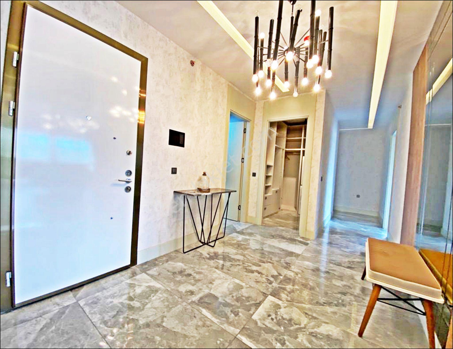 Gold Emlaktan Prestijli Bir Yaşam Güvenlikli Havuzlu Lüks Sitede Kiralık 4+1 - Görsel 26