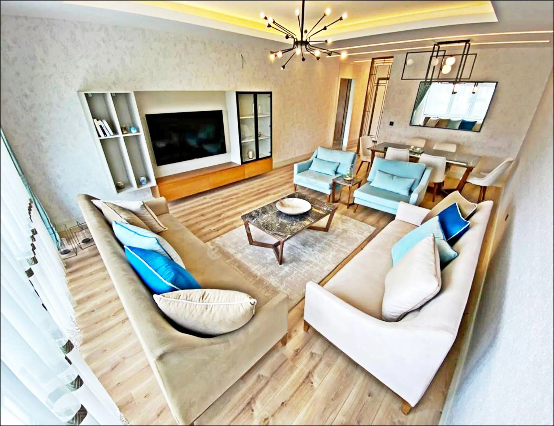 Gold Emlaktan Prestijli Bir Yaşam Güvenlikli Havuzlu Lüks Sitede Kiralık 4+1 - Görsel 2