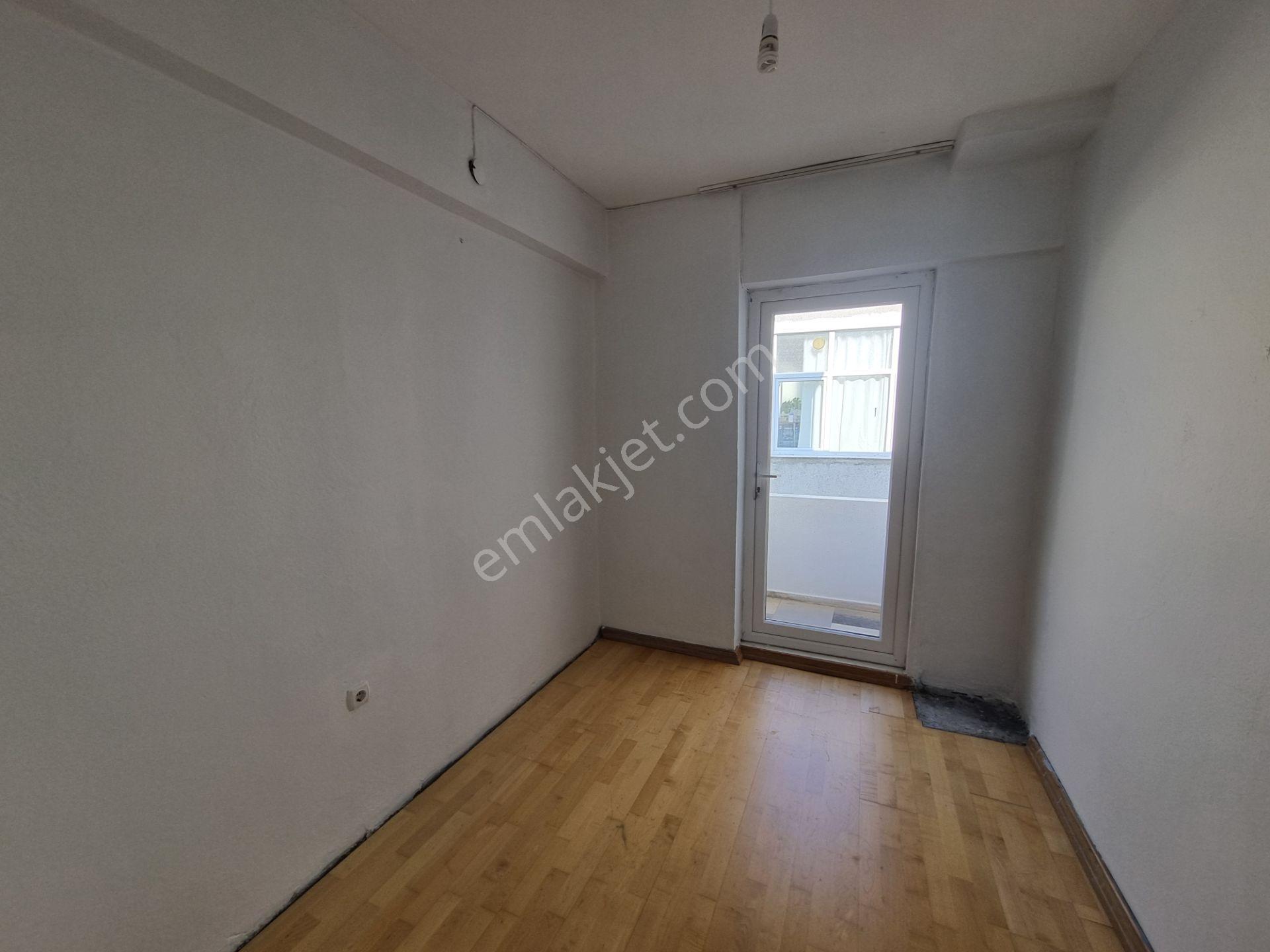 Bostanlı Takev & 3m Migros Yanı 3 Cepheli Kiralık 3+1 Daire - Görsel 18