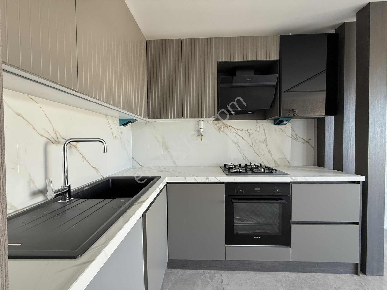 Onmax Bahçelievler'de Kiralık Sıfır 1+1 70 M2 Lüx Sitede Daire - Görsel 2