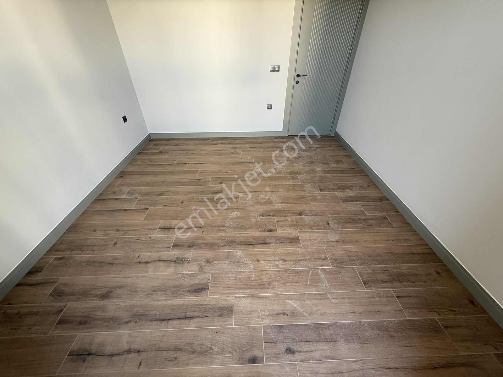 Onmax Bahçelievler'de Kiralık Sıfır 1+1 70 M2 Lüx Sitede Daire - Görsel 29