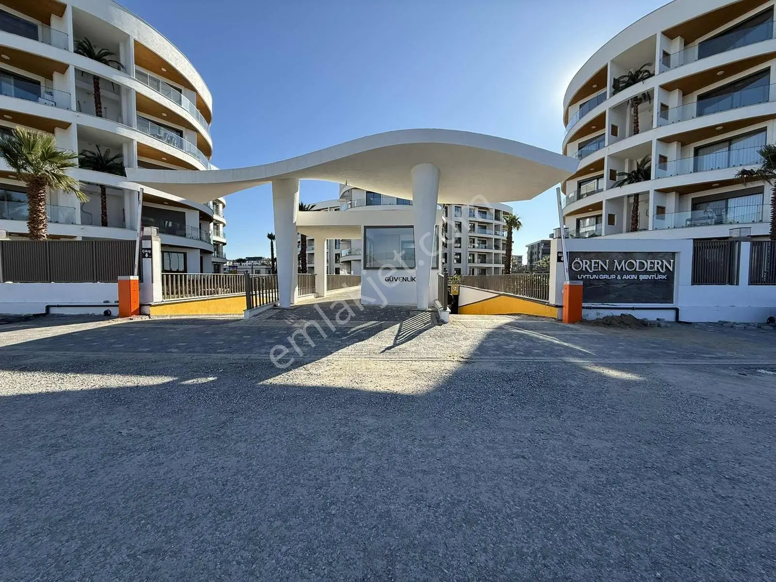 Onmax Bahçelievler'de Kiralık Sıfır 1+1 70 M2 Lüx Sitede Daire