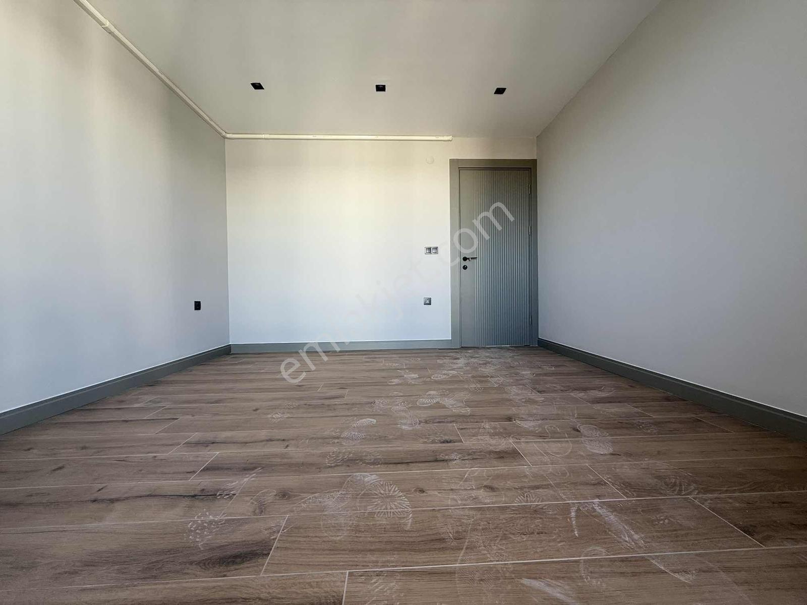 Onmax Bahçelievler'de Kiralık Sıfır 1+1 70 M2 Lüx Sitede Daire - Görsel 27